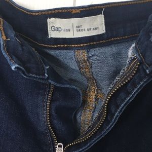 Gap 1969 True Skinny Jeans